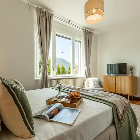 Front Casa Giulia! Hot Tub, Garden, Gym, Ac, Pk! Dom wakacyjny Carate Urio