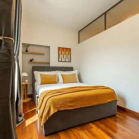 Front Casa Giulia! Hot Tub, Garden, Gym, Ac, Pk! Carate Urio