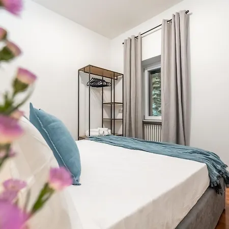 Front Casa Giulia! Hot Tub, Garden, Gym, Ac, Pk! Dom wakacyjny *