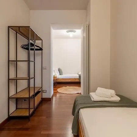 Front Casa Giulia! Hot Tub, Garden, Gym, Ac, Pk! * Carate Urio