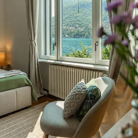 Dom wakacyjny Front Casa Giulia! Hot Tub, Garden, Gym, Ac, Pk! *